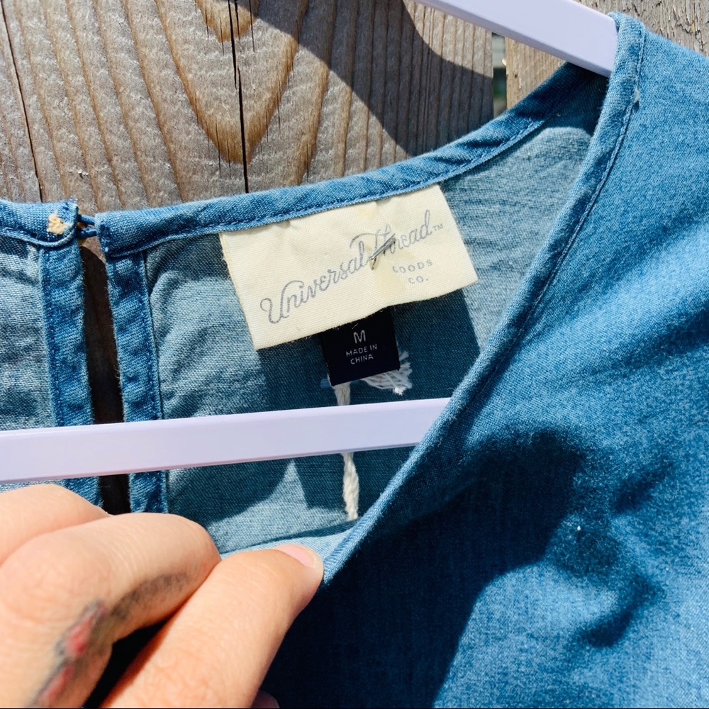 🆕 NWT Universal Thread Denim Ruffle Top - Picture 5 of 5